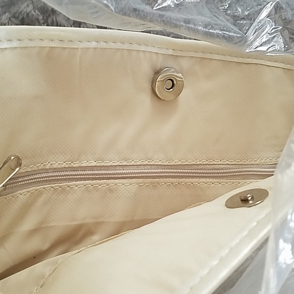 New! Ulta  Metallic White Tote - Picture 4 of 4